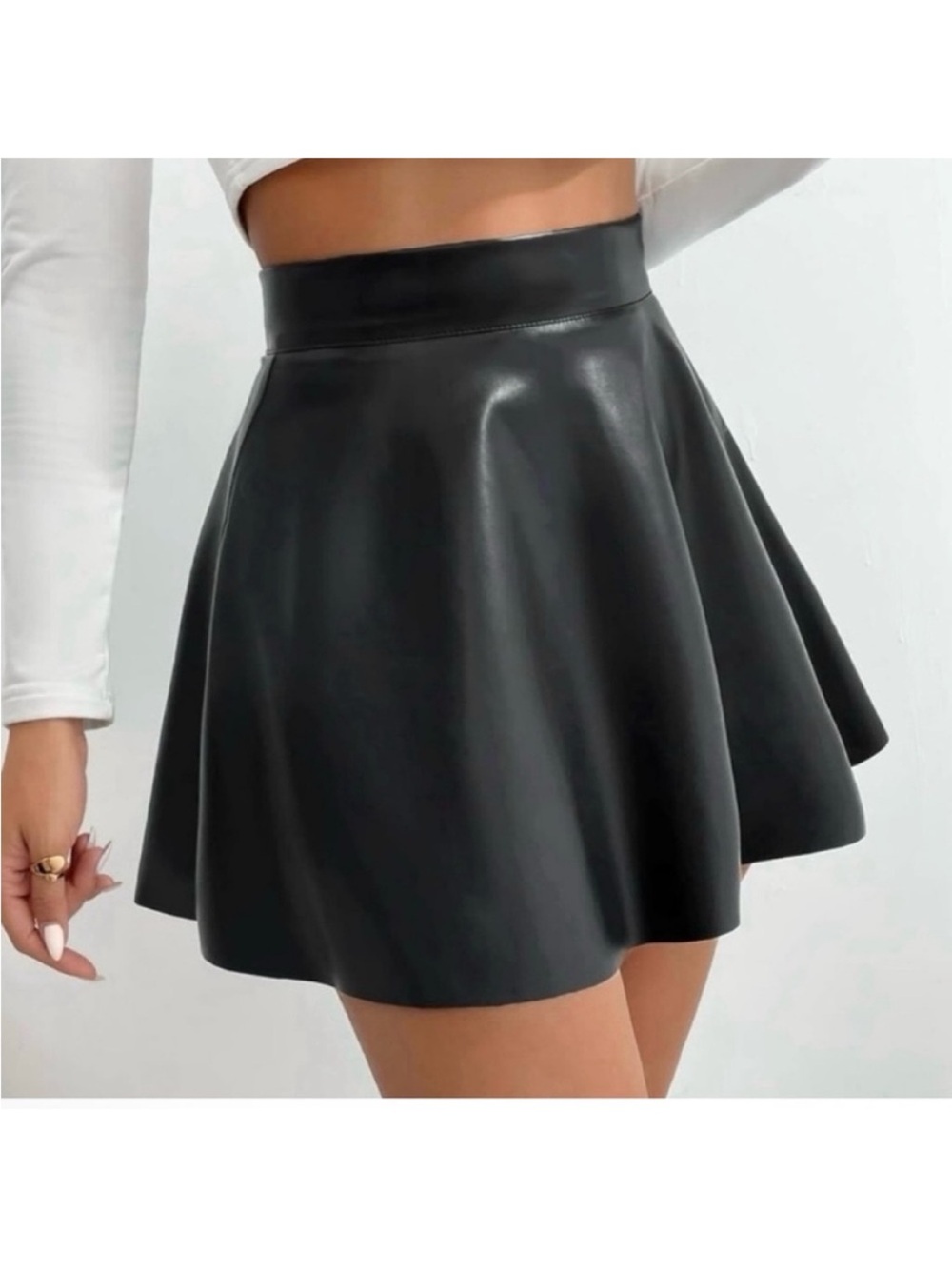Cheryl Creations-Black Faux Leather Flare
Skater Mini Skirt. Size: 12/14